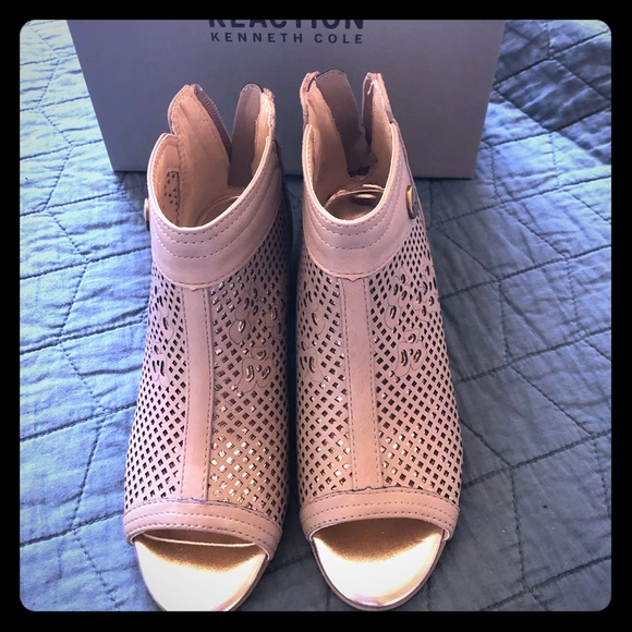 Kenneth Cole Reaction Other - Kenneth Cole Reaction Kids Level One Sandal/Bootie